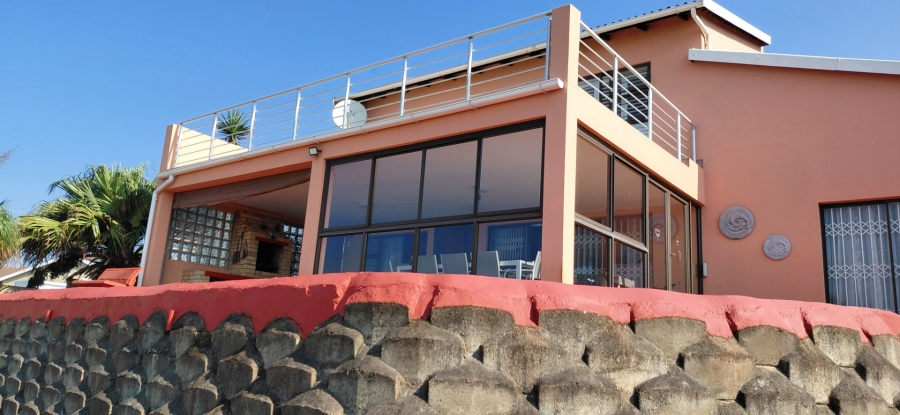 4 Bedroom Property for Sale in Umzumbe KwaZulu-Natal