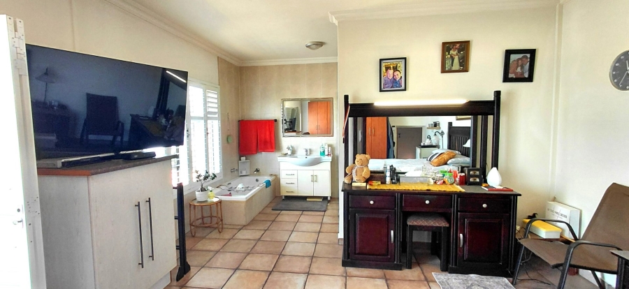 4 Bedroom Property for Sale in Umzumbe KwaZulu-Natal