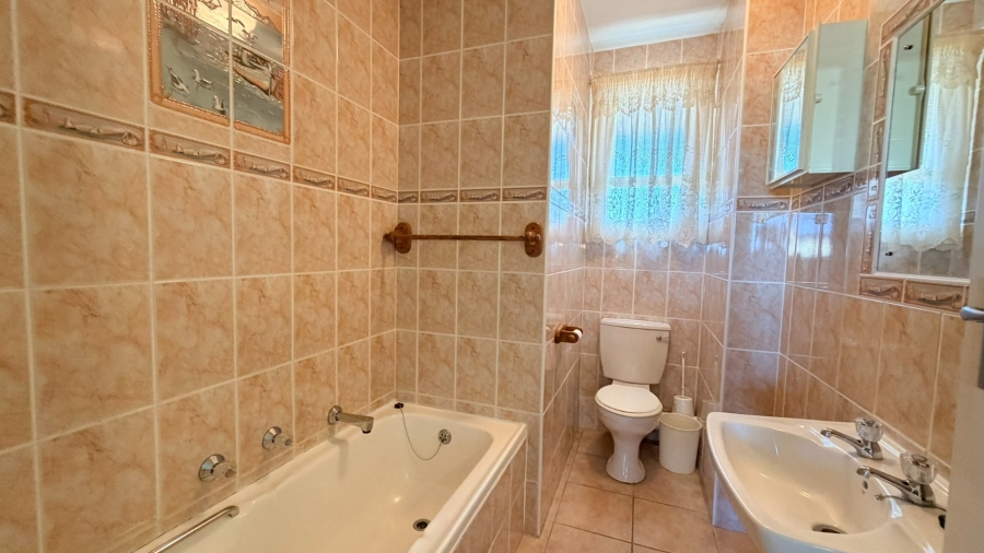 2 Bedroom Property for Sale in Shelly Beach KwaZulu-Natal