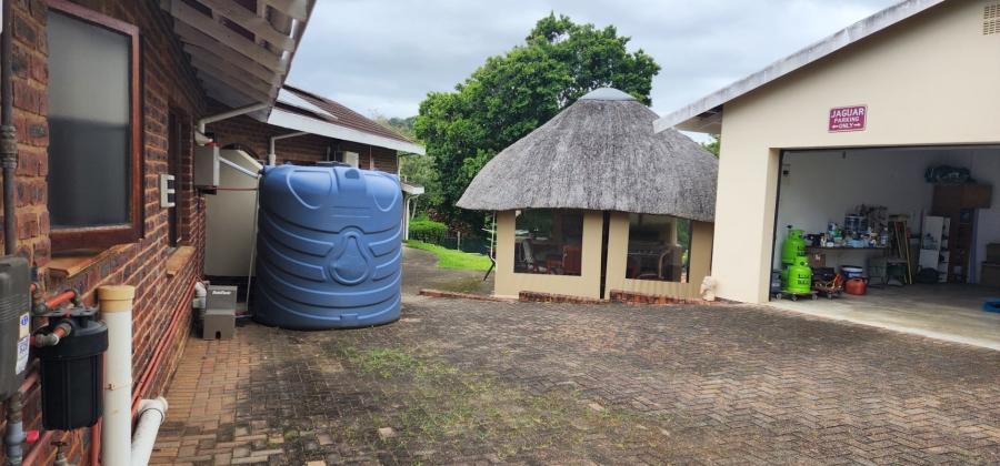 4 Bedroom Property for Sale in Umtentweni KwaZulu-Natal