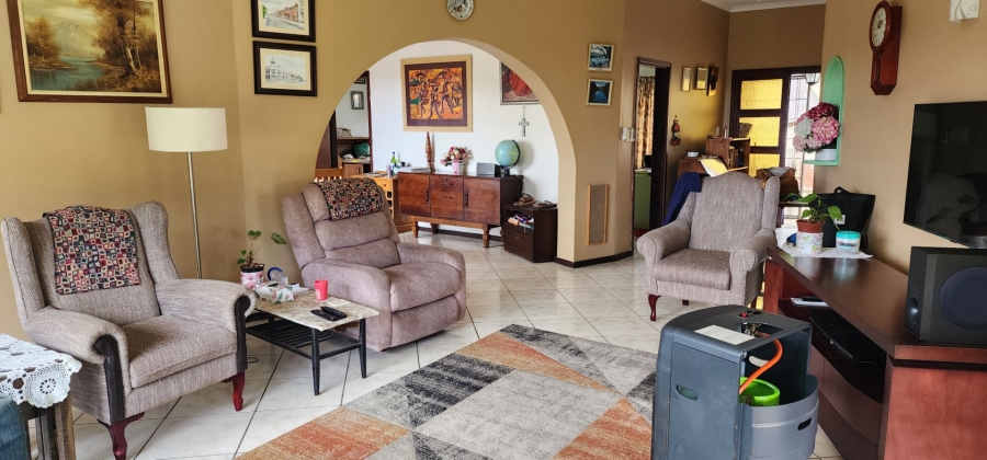4 Bedroom Property for Sale in Umtentweni KwaZulu-Natal