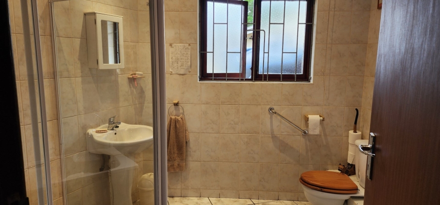 4 Bedroom Property for Sale in Umtentweni KwaZulu-Natal