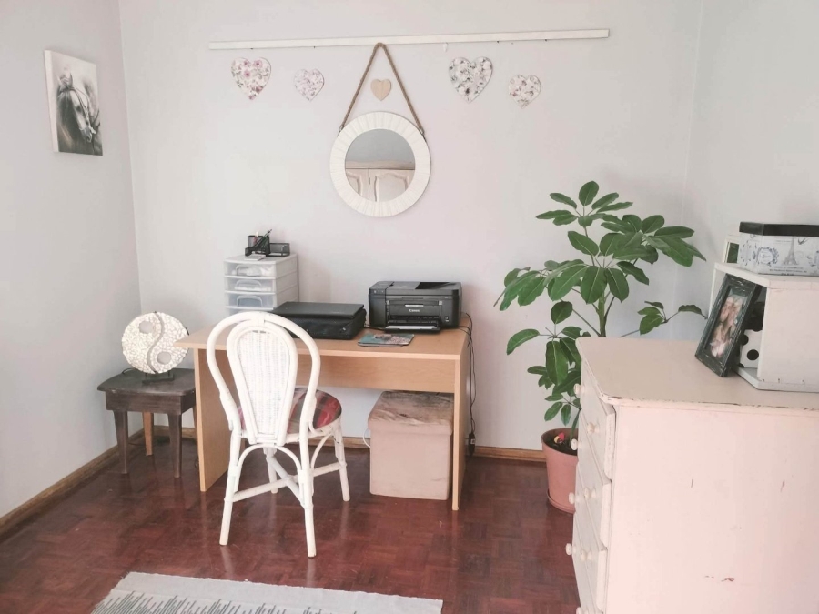 To Let 3 Bedroom Property for Rent in Waterfall KwaZulu-Natal