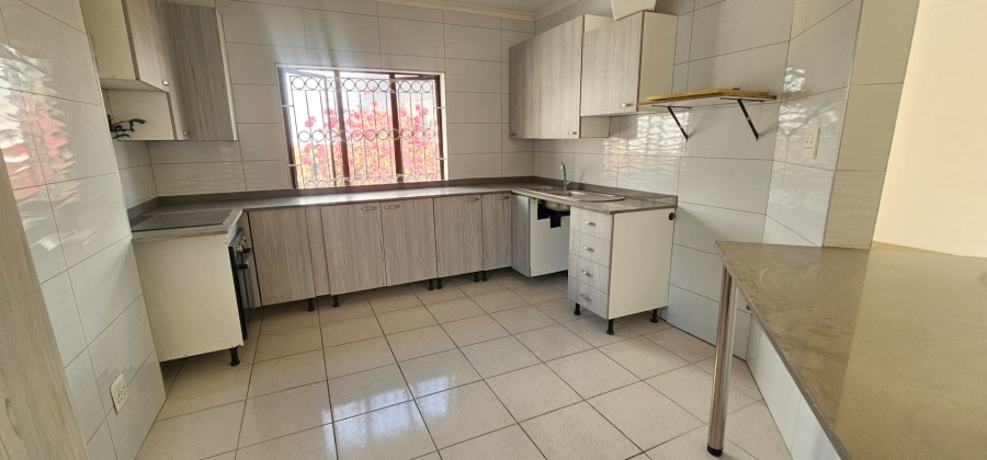To Let 3 Bedroom Property for Rent in Overport KwaZulu-Natal