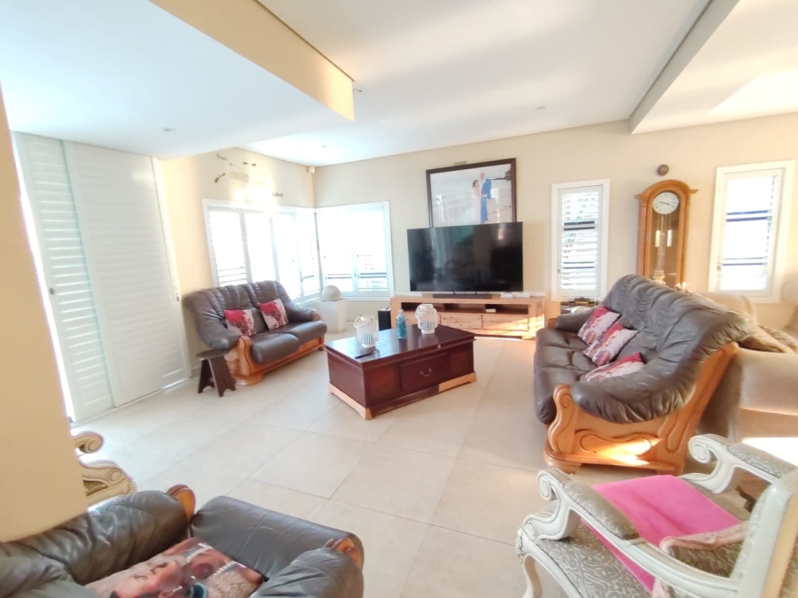 3 Bedroom Property for Sale in Brighton Beach KwaZulu-Natal