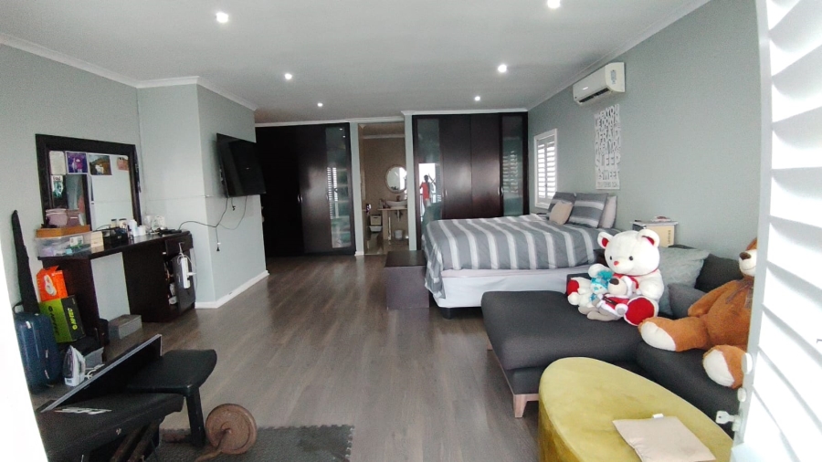 3 Bedroom Property for Sale in Brighton Beach KwaZulu-Natal