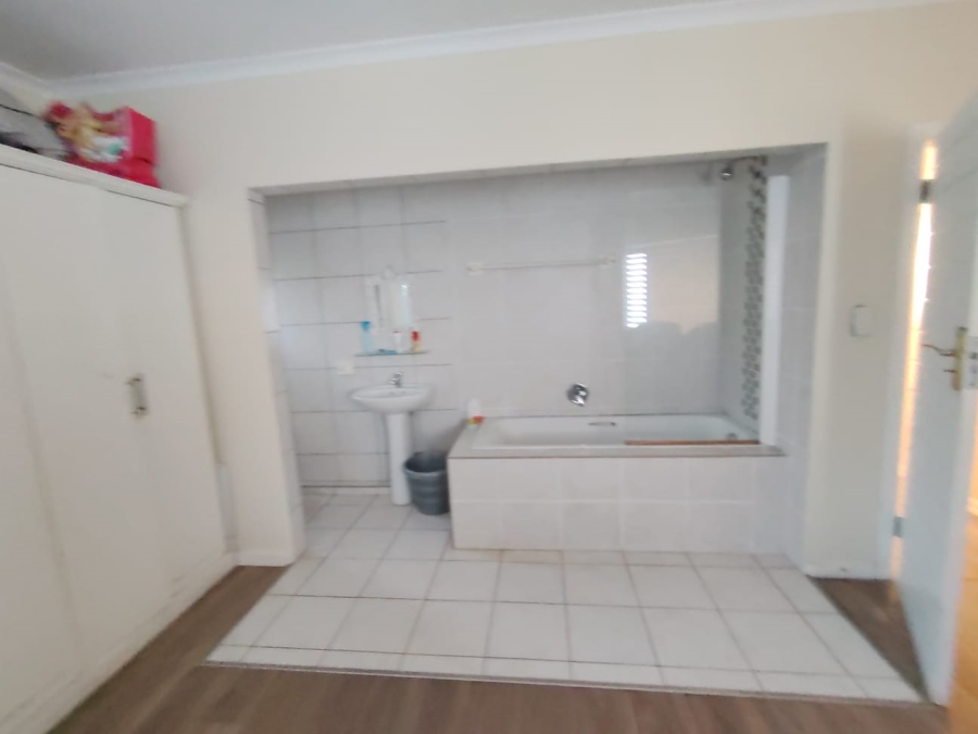 3 Bedroom Property for Sale in Brighton Beach KwaZulu-Natal