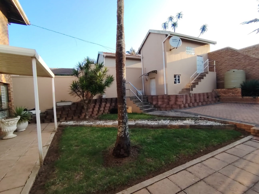 3 Bedroom Property for Sale in Brighton Beach KwaZulu-Natal