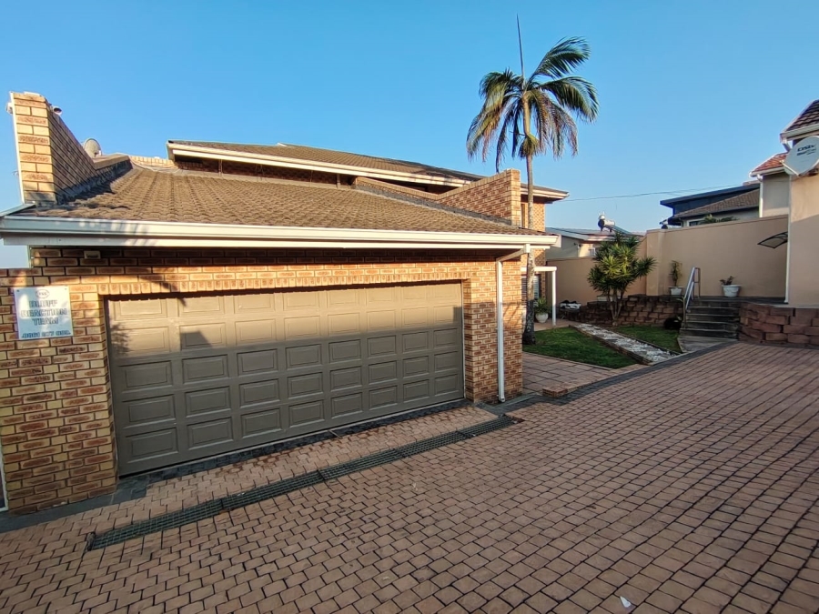 3 Bedroom Property for Sale in Brighton Beach KwaZulu-Natal