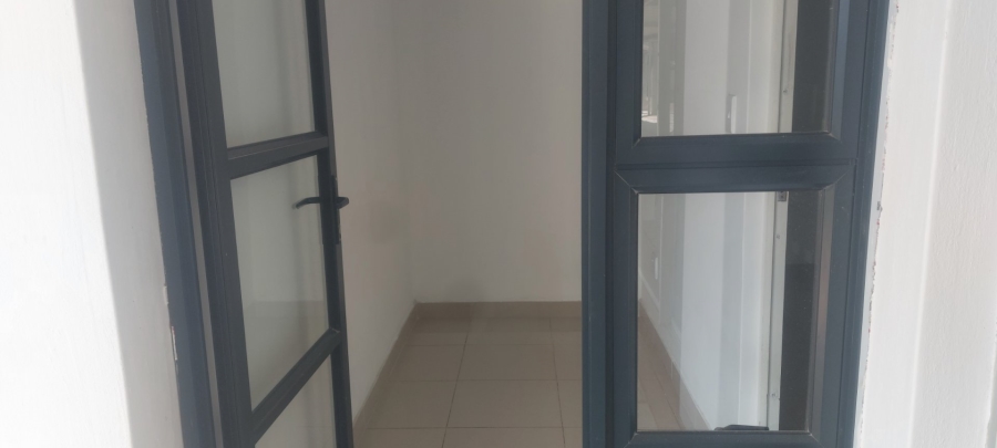 To Let Commercial Property for Rent in Athlone KwaZulu-Natal