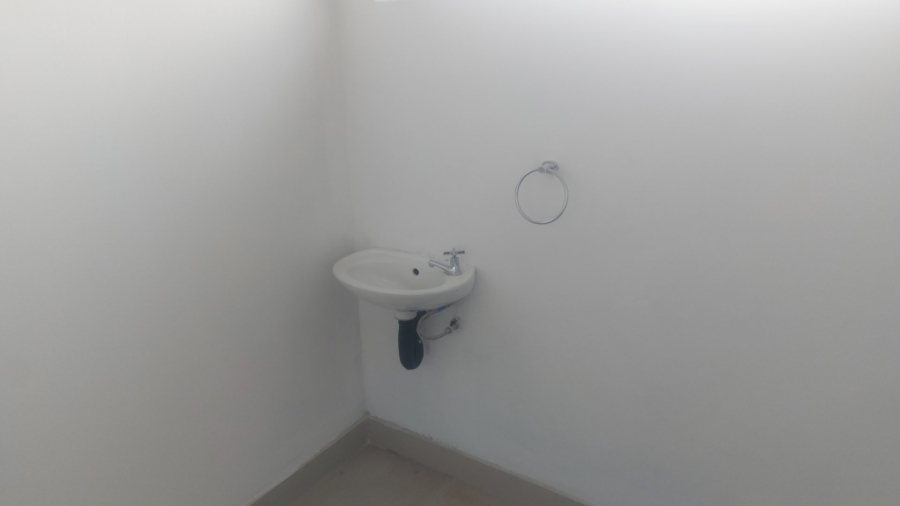 To Let Commercial Property for Rent in Athlone KwaZulu-Natal