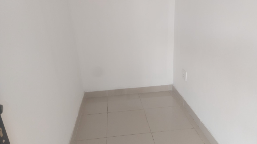 To Let Commercial Property for Rent in Athlone KwaZulu-Natal