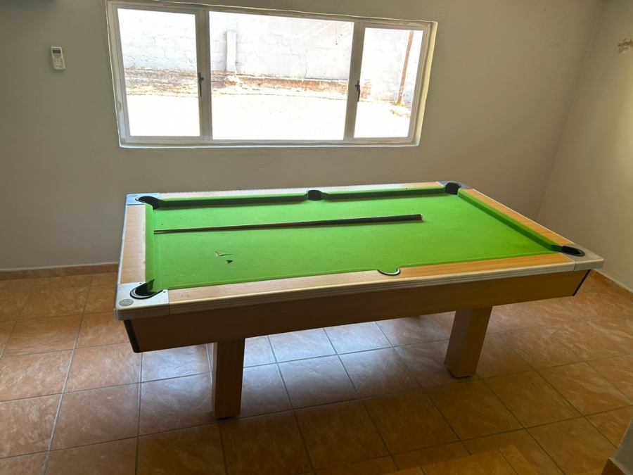 5 Bedroom Property for Sale in Glenmore KwaZulu-Natal