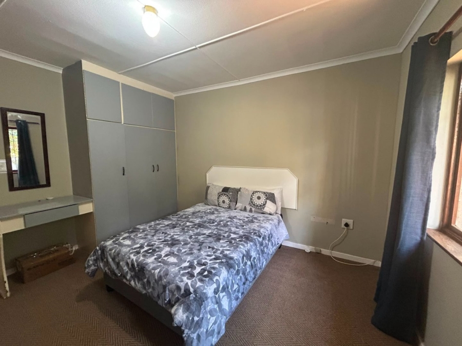 5 Bedroom Property for Sale in Glenmore KwaZulu-Natal
