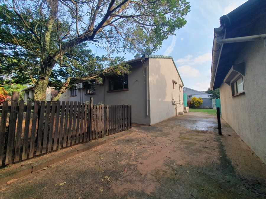 5 Bedroom Property for Sale in Glenmore KwaZulu-Natal