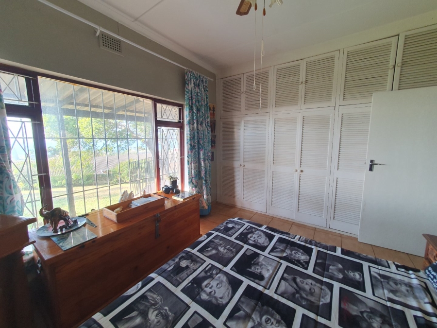 4 Bedroom Property for Sale in Port Edward KwaZulu-Natal