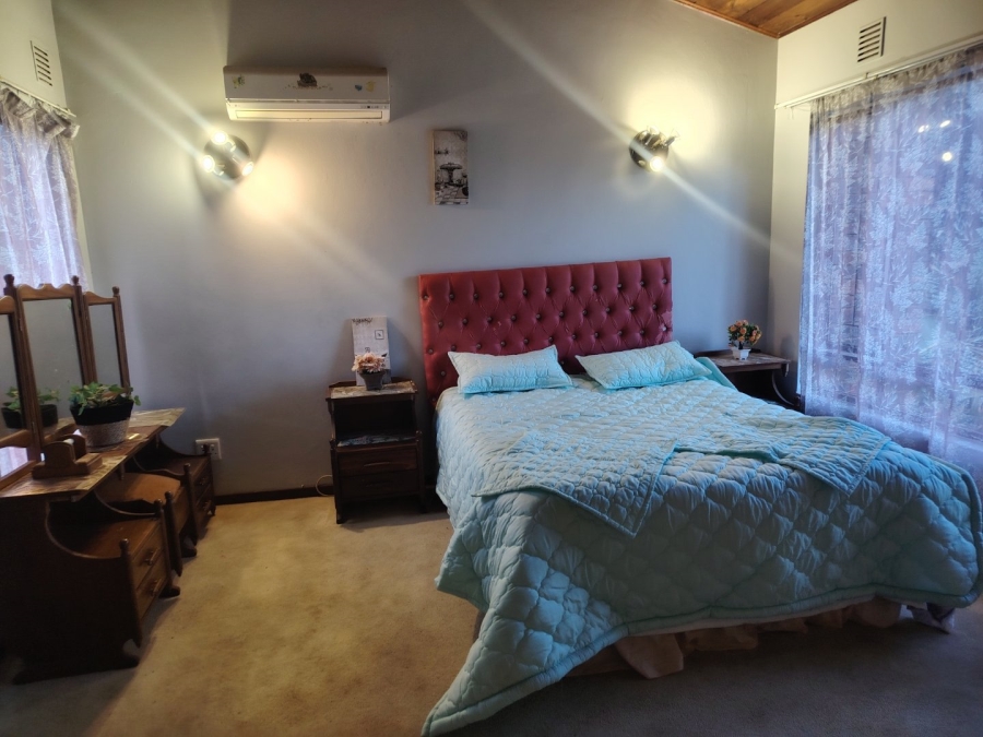 3 Bedroom Property for Sale in Waterfall KwaZulu-Natal