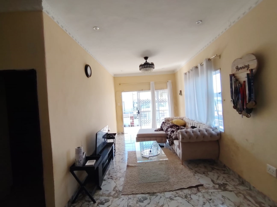 To Let 3 Bedroom Property for Rent in Brighton Beach KwaZulu-Natal