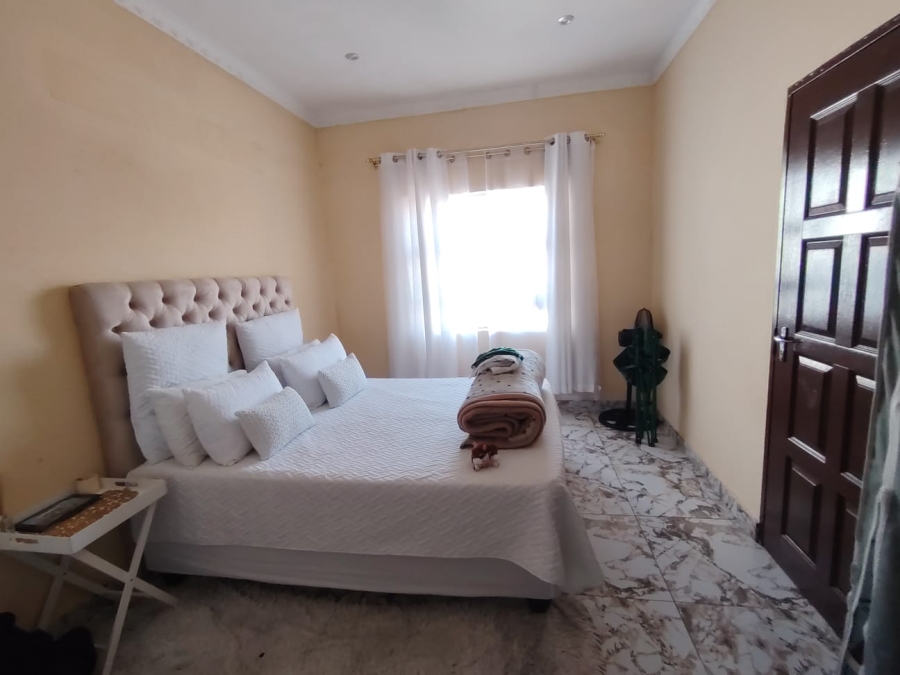 To Let 3 Bedroom Property for Rent in Brighton Beach KwaZulu-Natal