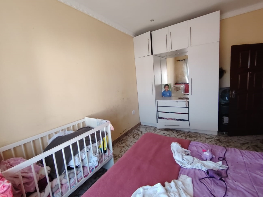 To Let 3 Bedroom Property for Rent in Brighton Beach KwaZulu-Natal