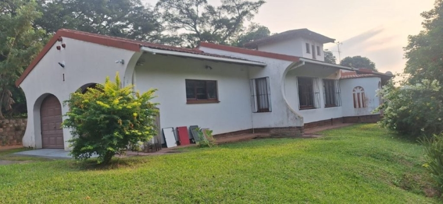3 Bedroom Property for Sale in Umtentweni KwaZulu-Natal
