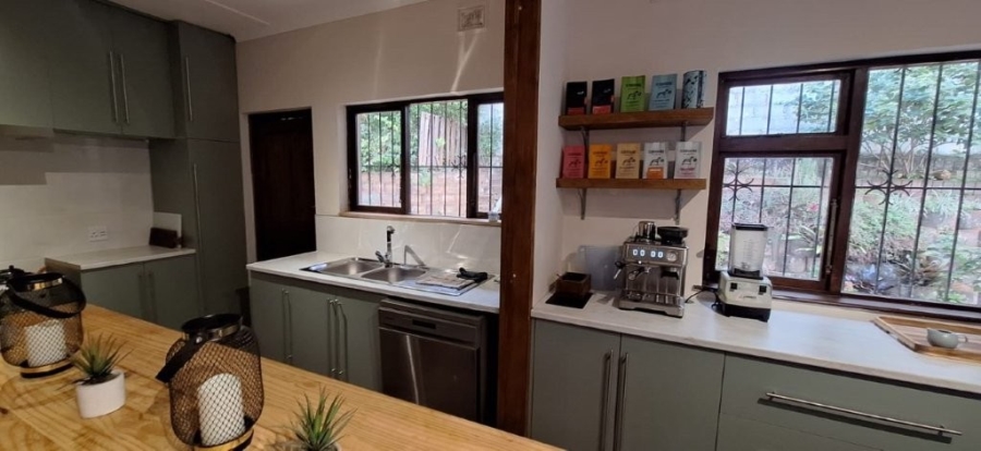 3 Bedroom Property for Sale in Umtentweni KwaZulu-Natal
