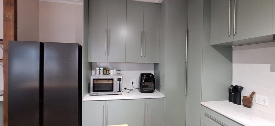 3 Bedroom Property for Sale in Umtentweni KwaZulu-Natal