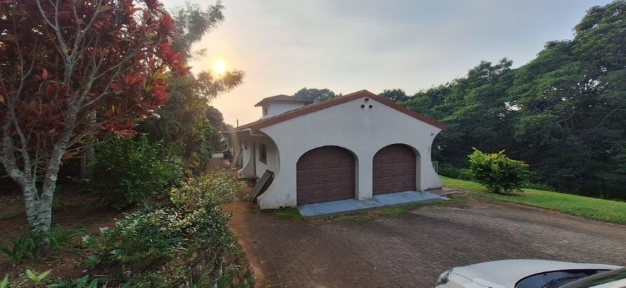 3 Bedroom Property for Sale in Umtentweni KwaZulu-Natal
