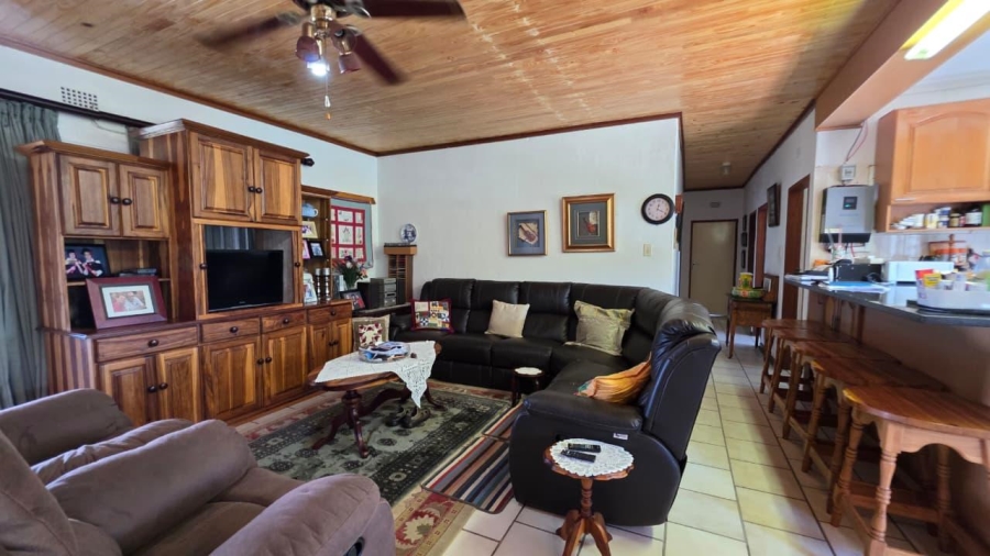 3 Bedroom Property for Sale in Hibberdene KwaZulu-Natal