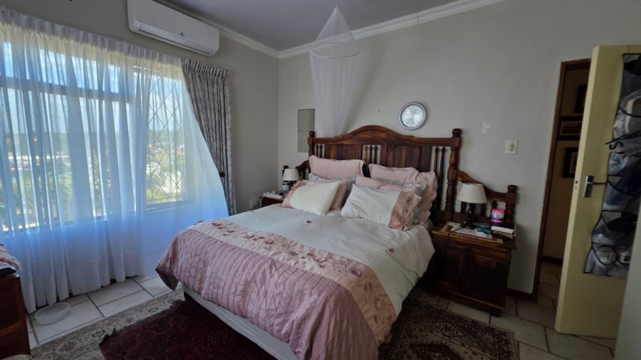3 Bedroom Property for Sale in Hibberdene KwaZulu-Natal