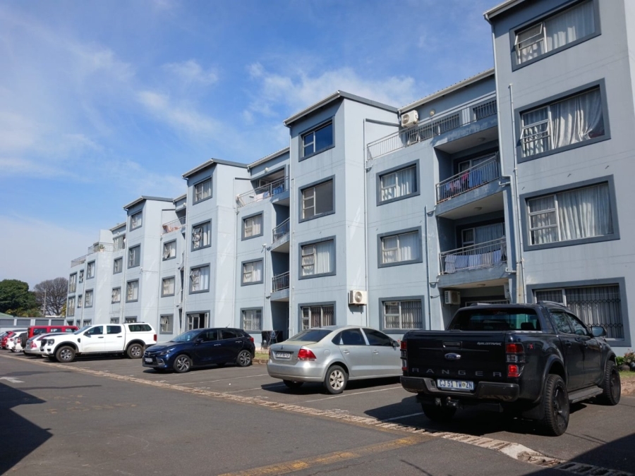 To Let 2 Bedroom Property for Rent in Athlone Park KwaZulu-Natal