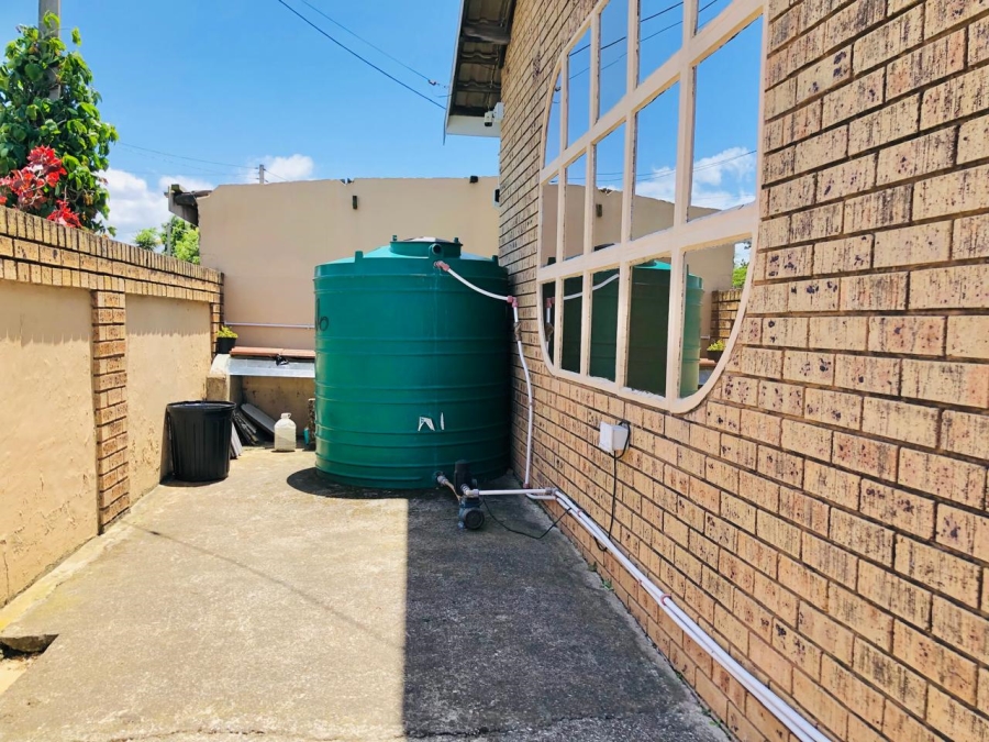 5 Bedroom Property for Sale in Marburg KwaZulu-Natal