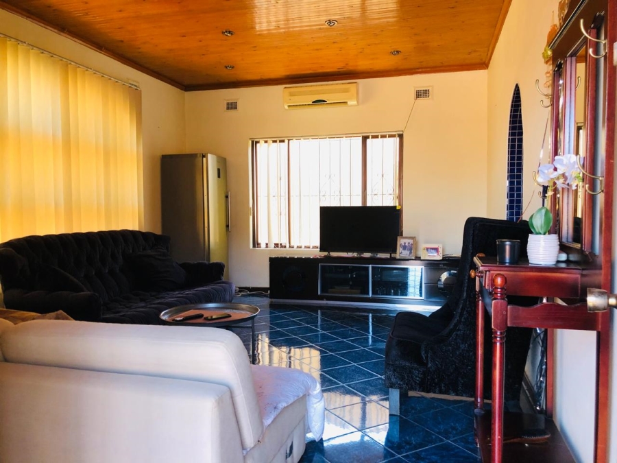 5 Bedroom Property for Sale in Marburg KwaZulu-Natal