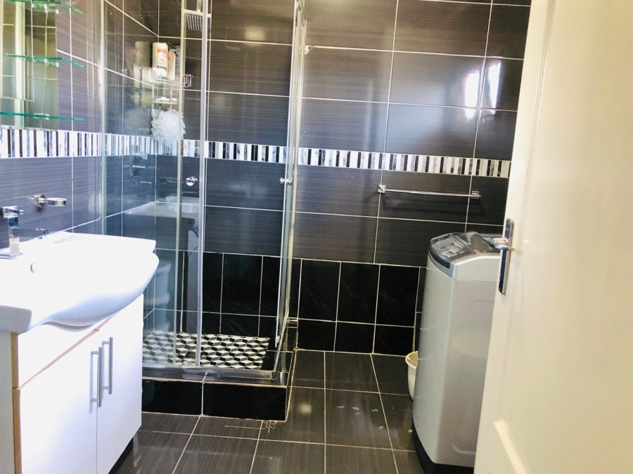 5 Bedroom Property for Sale in Marburg KwaZulu-Natal