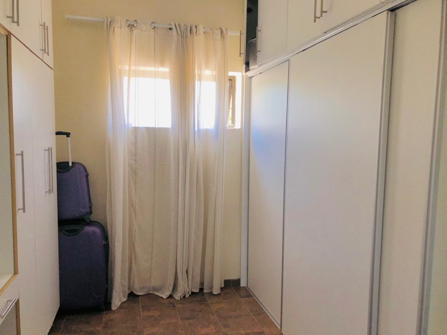 5 Bedroom Property for Sale in Marburg KwaZulu-Natal