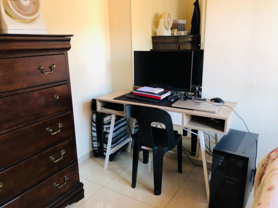 5 Bedroom Property for Sale in Marburg KwaZulu-Natal