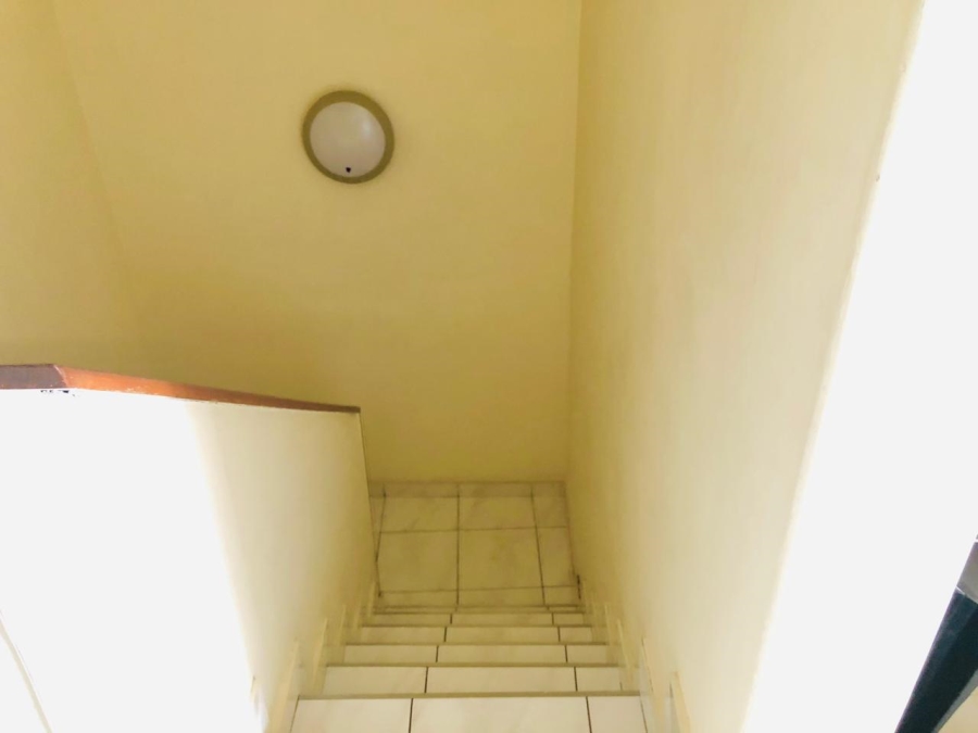 5 Bedroom Property for Sale in Marburg KwaZulu-Natal
