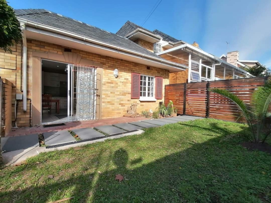 To Let 1 Bedroom Property for Rent in Cowies Hill KwaZulu-Natal