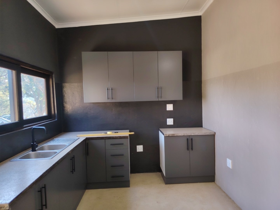 To Let Commercial Property for Rent in Peacevale KwaZulu-Natal