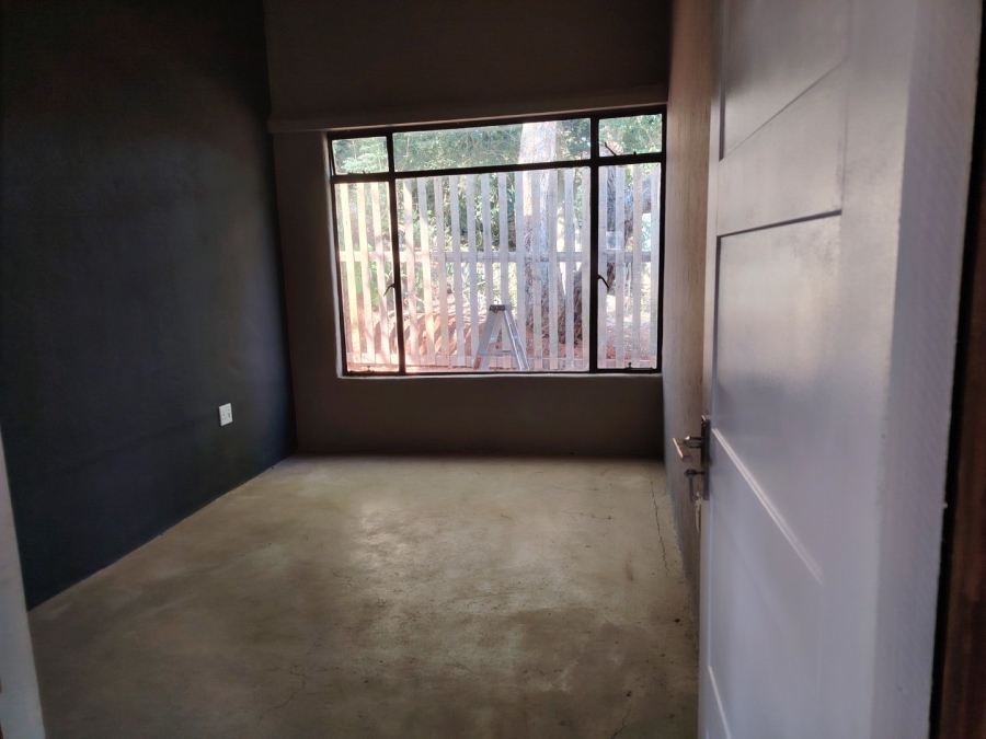 To Let Commercial Property for Rent in Peacevale KwaZulu-Natal