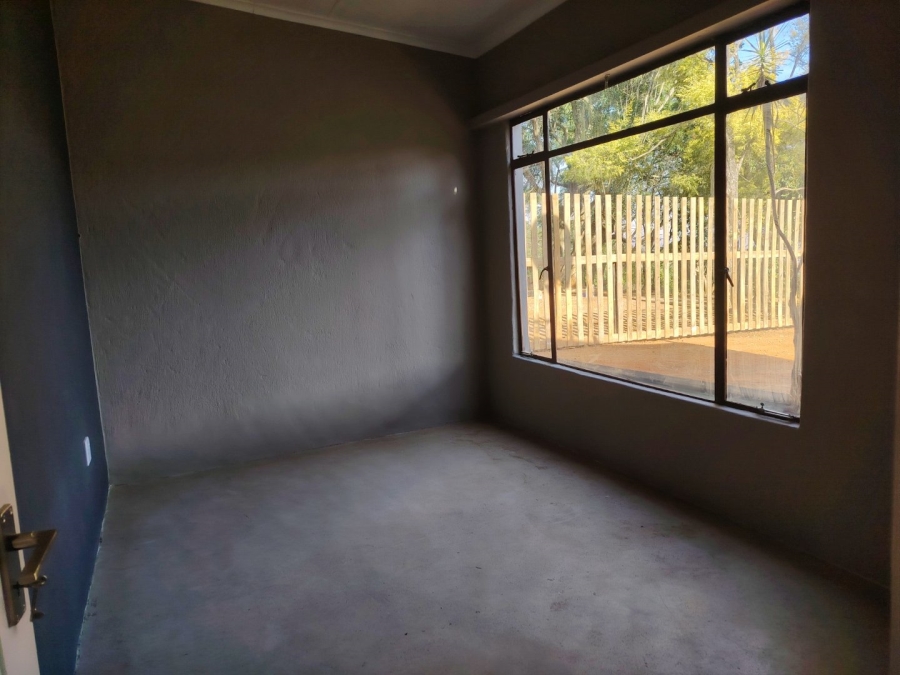 To Let Commercial Property for Rent in Peacevale KwaZulu-Natal