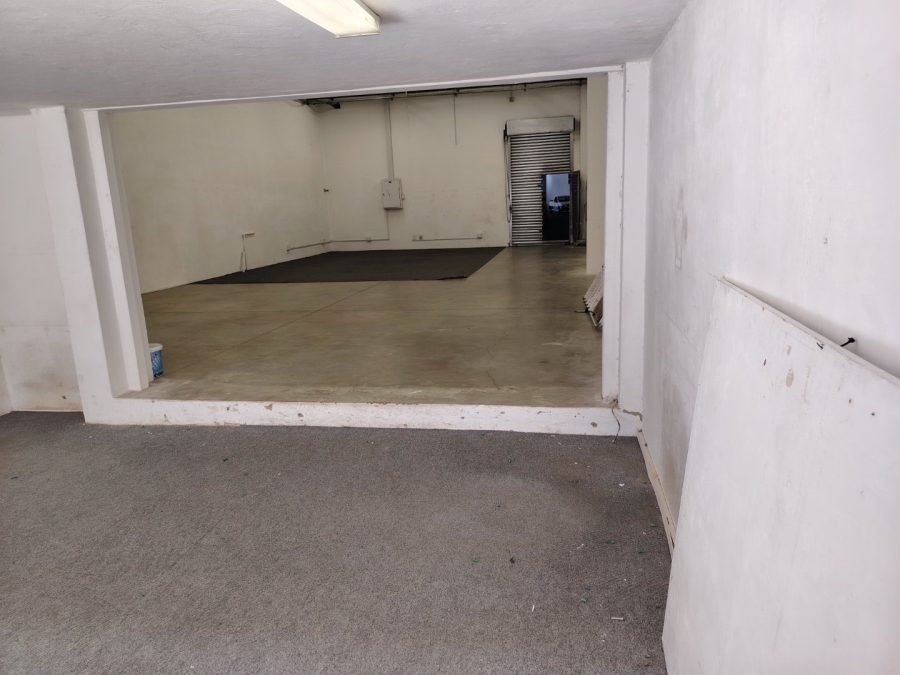 To Let Commercial Property for Rent in Hillcrest Central KwaZulu-Natal