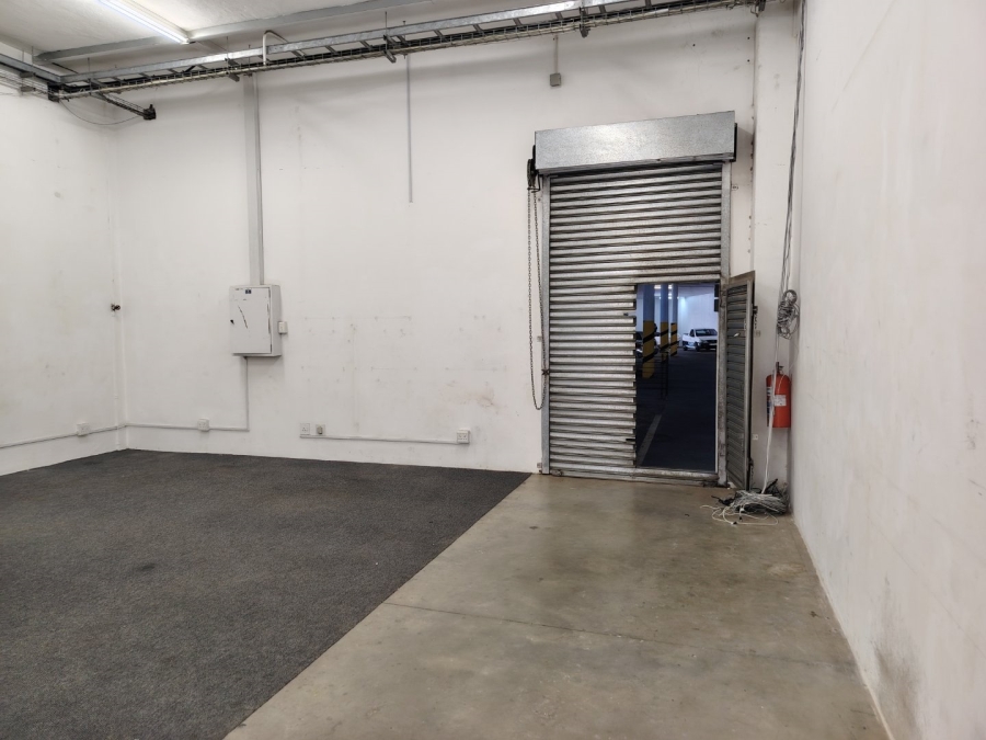 To Let Commercial Property for Rent in Hillcrest Central KwaZulu-Natal
