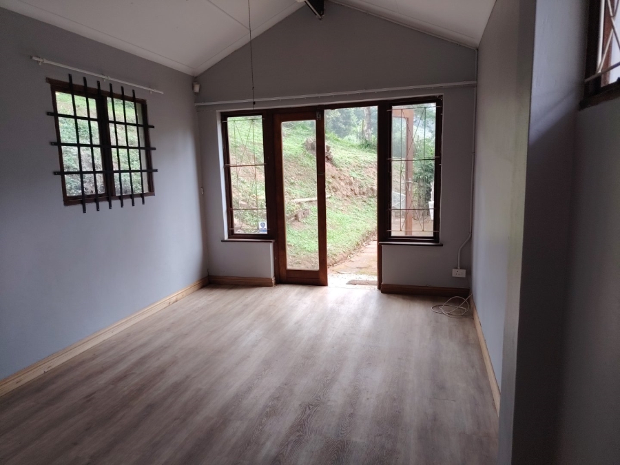 To Let  Bedroom Property for Rent in Gillitts KwaZulu-Natal