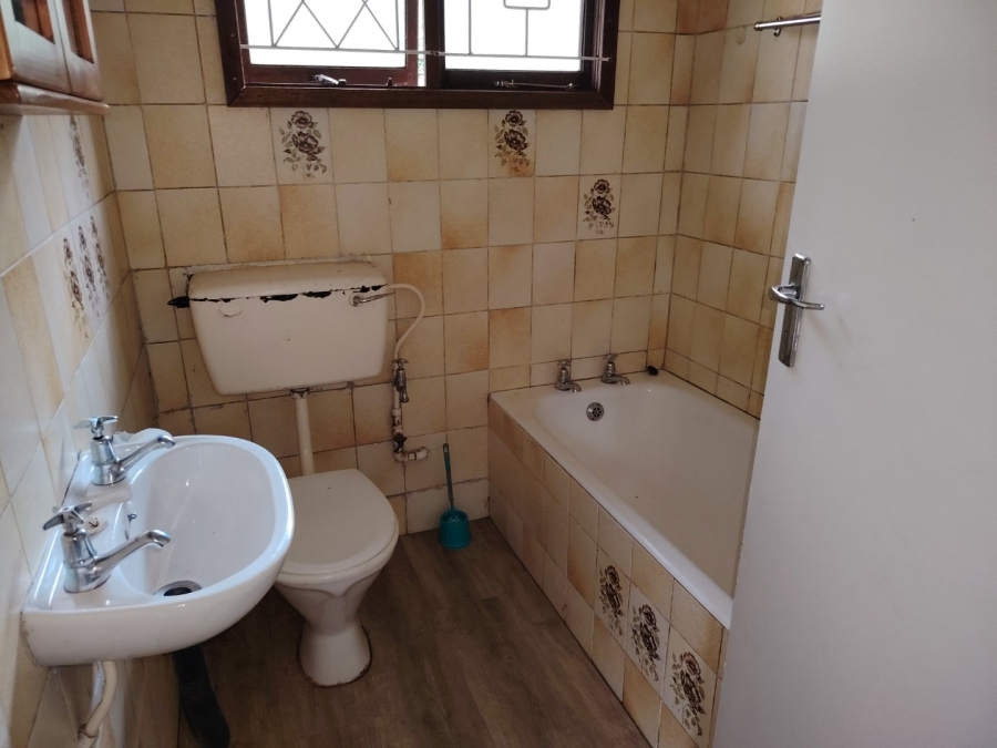 To Let  Bedroom Property for Rent in Gillitts KwaZulu-Natal