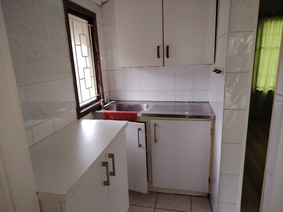To Let  Bedroom Property for Rent in Gillitts KwaZulu-Natal