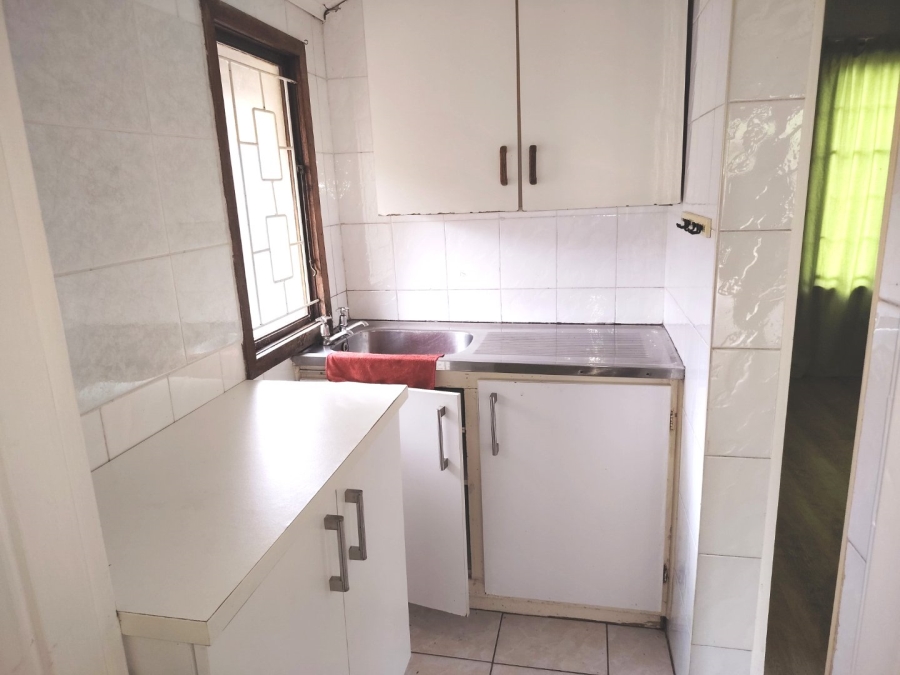To Let  Bedroom Property for Rent in Gillitts KwaZulu-Natal