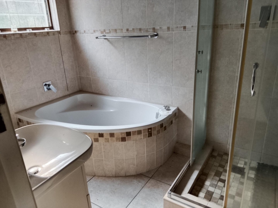 3 Bedroom Property for Sale in Elysium KwaZulu-Natal