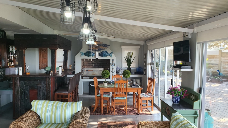 4 Bedroom Property for Sale in Palm Beach KwaZulu-Natal