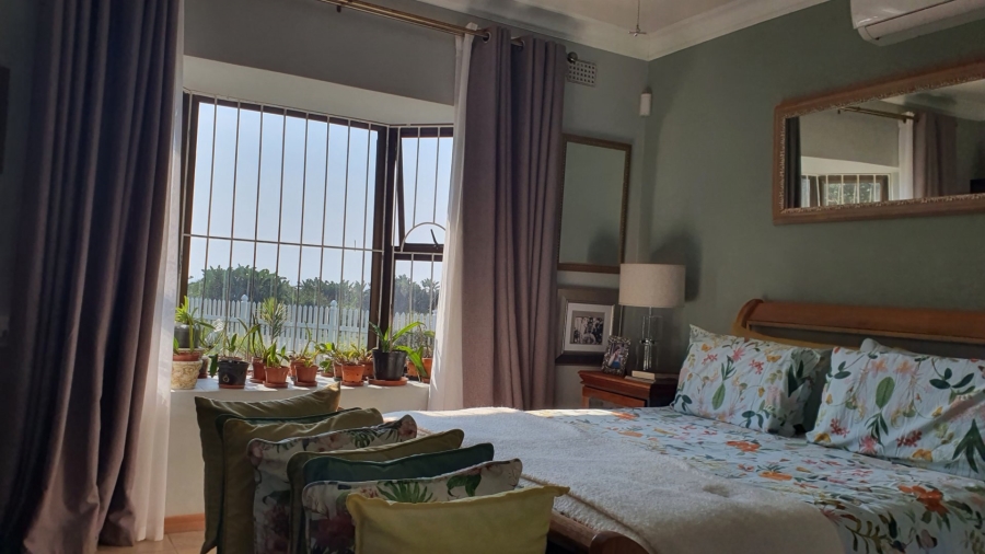 4 Bedroom Property for Sale in Palm Beach KwaZulu-Natal